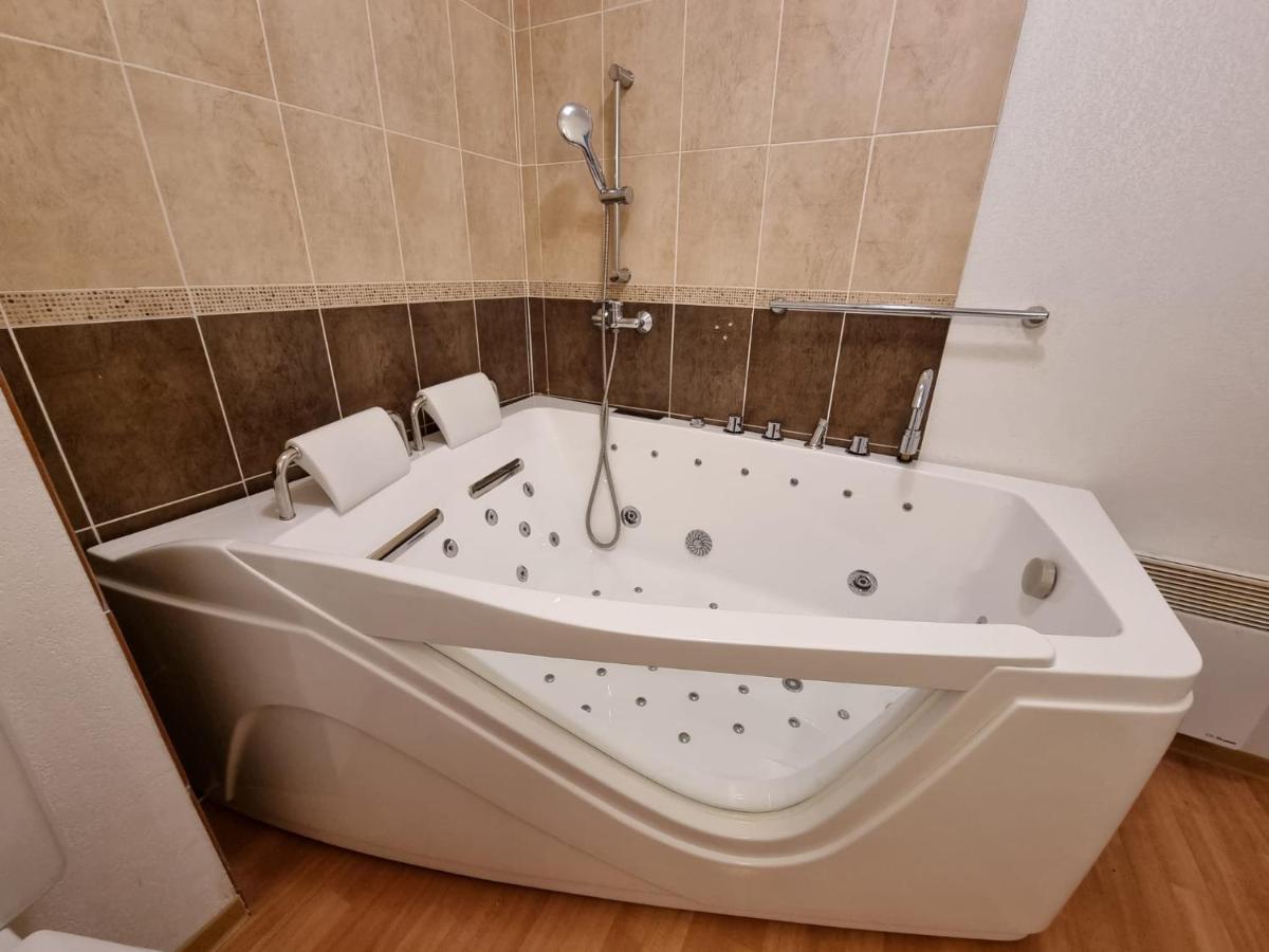 Les Orres 1800 Appartement 4 P Jacuzzi Balneo Prive Vue Piste Piscine Residence Экстерьер фото